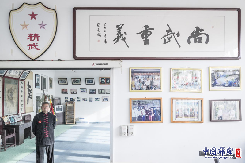 這間房子的主人是鷹爪翻子拳第四代傳人陳桂學，作為國家級非物質文化遺產的傳承人，陳師父在這里練習和傳授鷹爪翻子拳。李鑫 攝